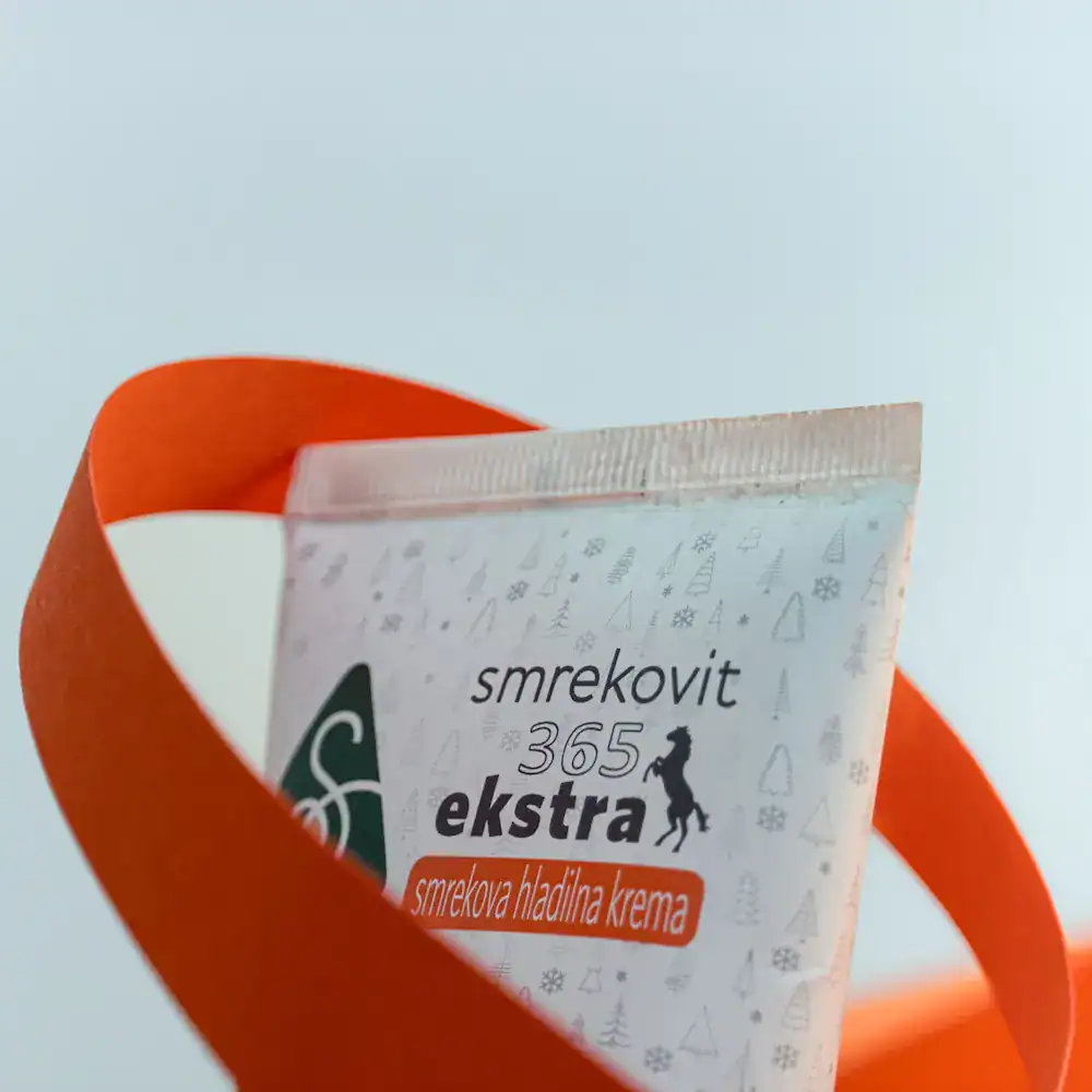 smrekova krema s hladilnim učinkom Smrekovit 365 Ekstra s trakcem